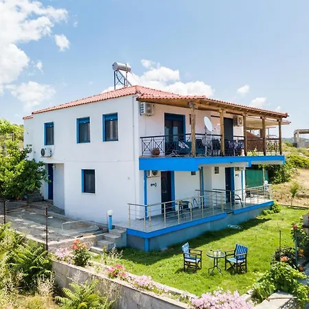 Semesterbostad Happy *