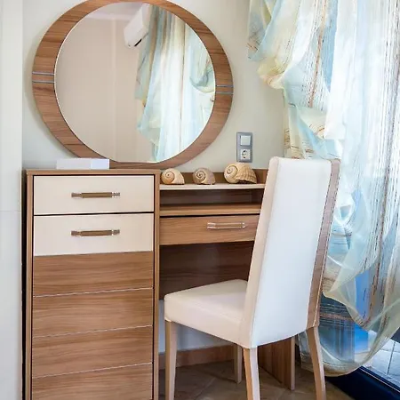 Happy * Skála Marión