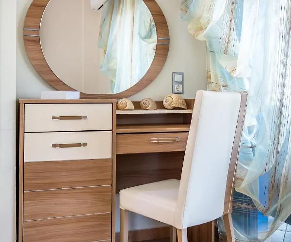 Happy * Skala Marion